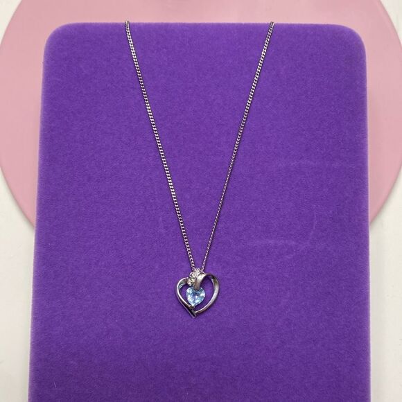 💛 10K White Gold Blue Topaz and 0.005cttw Diamond Heart Necklace - Picture 2 of 9